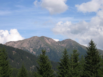 E404-070626-13