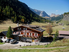 E532-101007-Rifugio-Micheluzzi