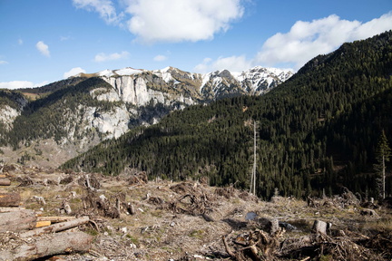 E635-061020-td-5853-46