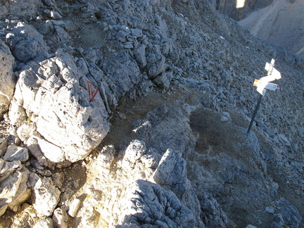 E711-ldp001-00-p2-111003-LB