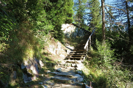 O201-130926-Scalinata-sotto-rifugio-Malghette-1